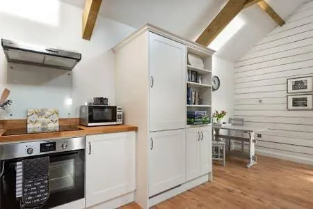 Gilliflower 1 Bedroom Cottage At Trethwale Barns Holiday Home Saint Keyne Exterior photo