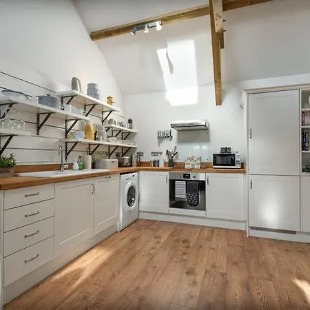Gilliflower 1 Bedroom Cottage At Trethwale Barns Holiday Home Saint Keyne Exterior photo