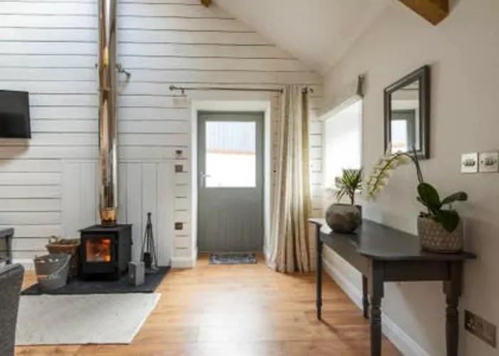 Gilliflower 1 Bedroom Cottage At Trethwale Barns Holiday Home