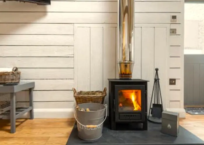 Gilliflower 1 Bedroom Cottage At Trethwale Barns Holiday Home