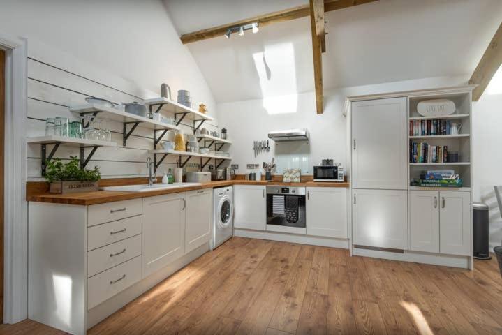 Gilliflower 1 Bedroom At Trethwale Barns Holiday home